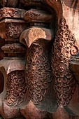 Chiang Mai - The Wat Phan Tao temple, detail of the stone torana at the entrance. 